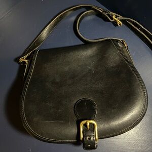 Vintage Coach black leather shoulder crossbody purse
